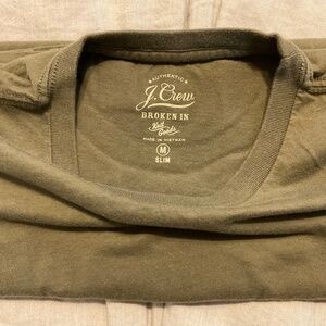 J Crew Medium Slim fit Tee Green